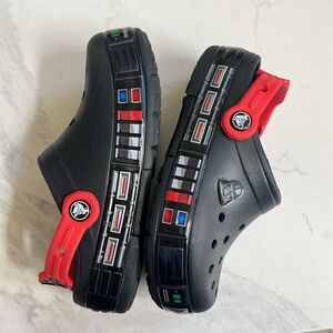 CROCS Darth Vader Star Wars. Light Up size 12 kids